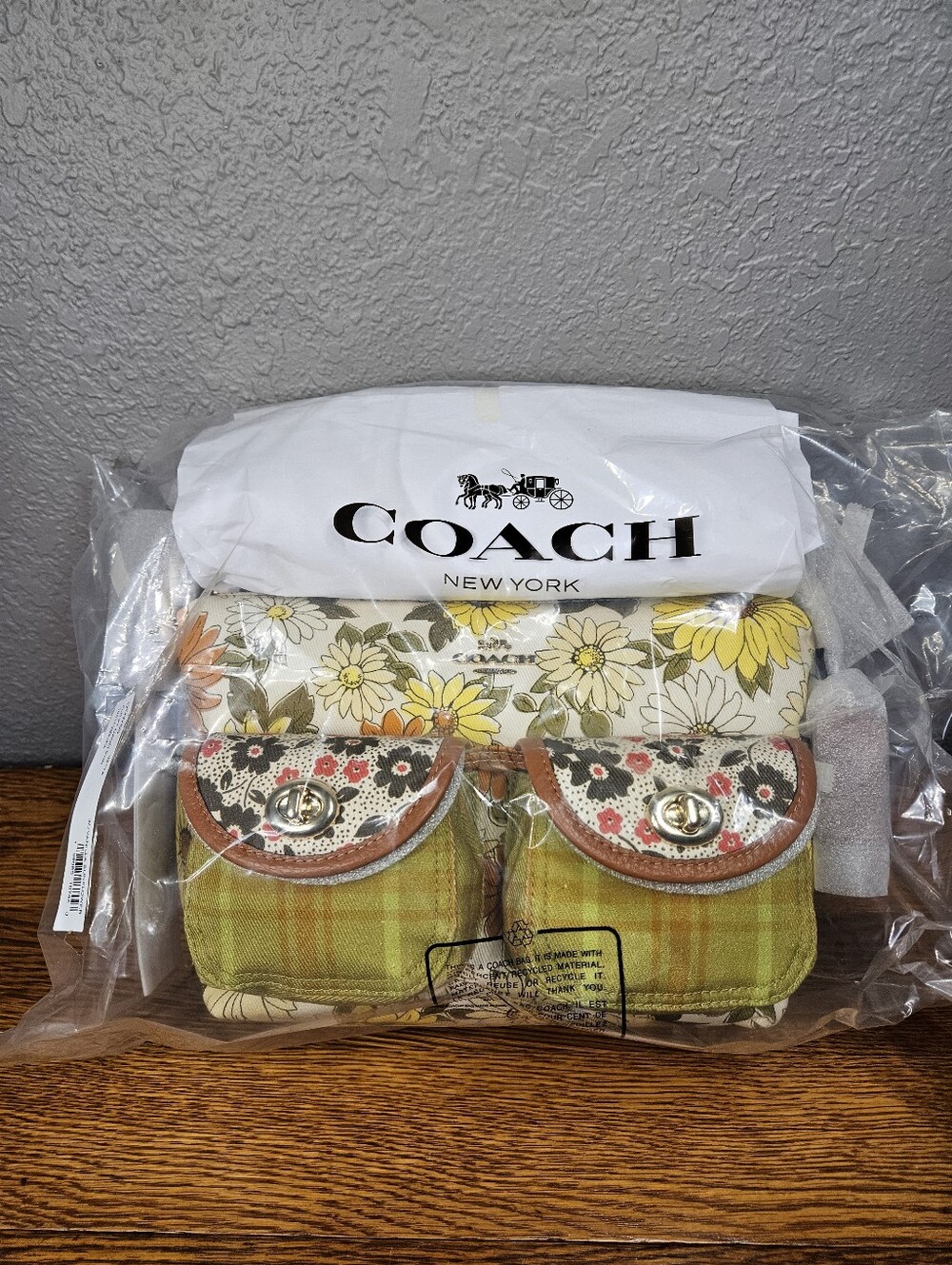 Coach Cargo Shoulder Bag With Floral Print - Picture 4 of 8
